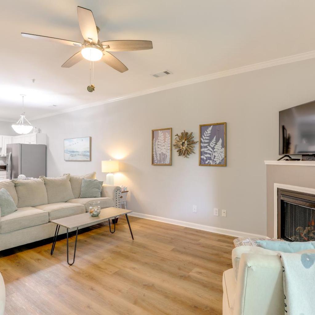 Photograph of < 2 Mi to Beach: Savannah Shores Resort Condo!