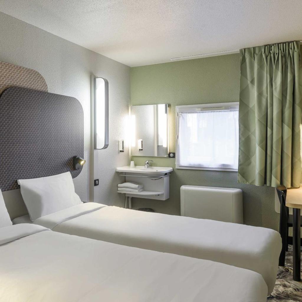 Photograph of B&B HOTEL Toulouse Cité de l'Espace Hurel