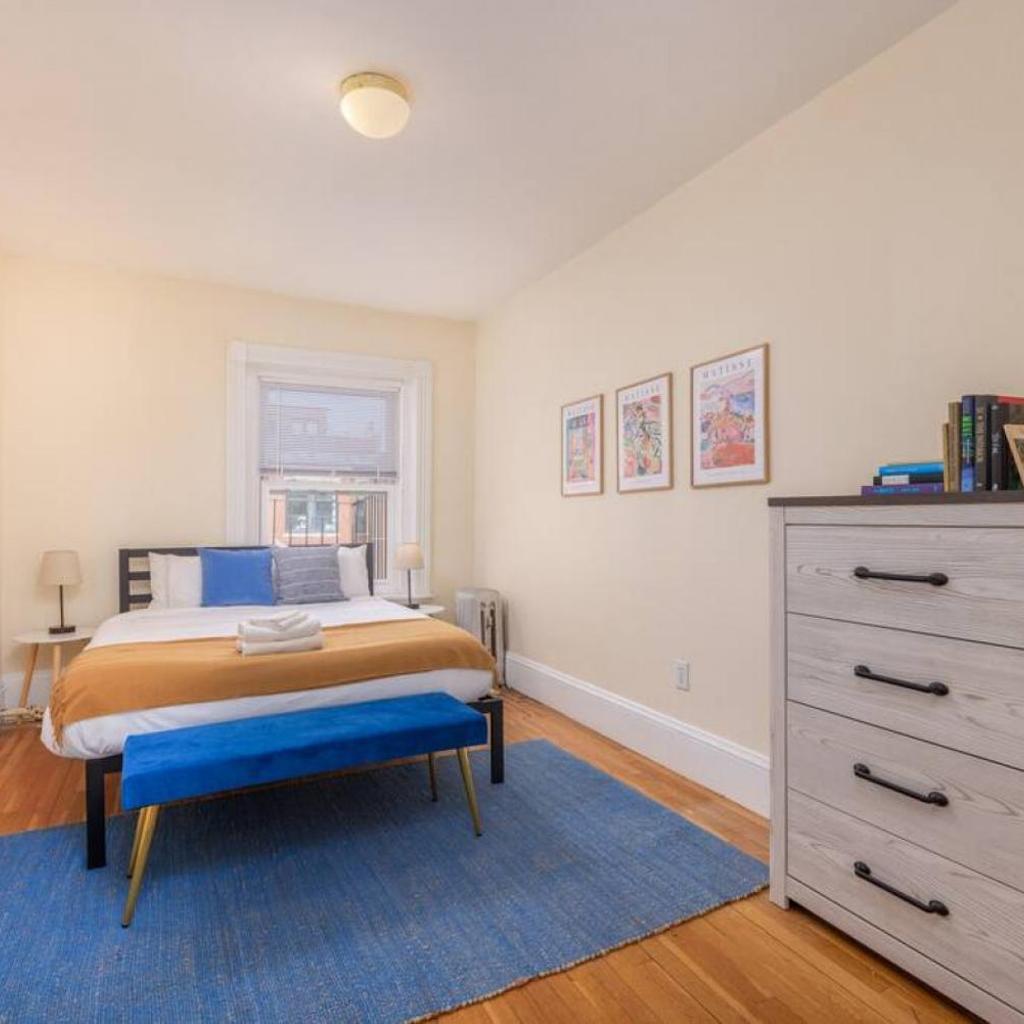 Photograph of Wonderful Newbury 1 Bedroom