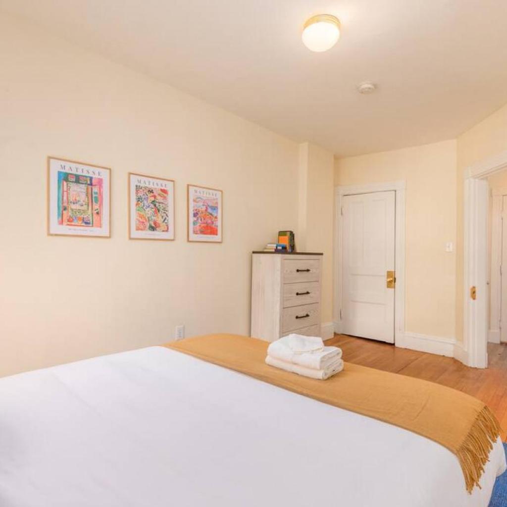 Photograph of Wonderful Newbury 1 Bedroom