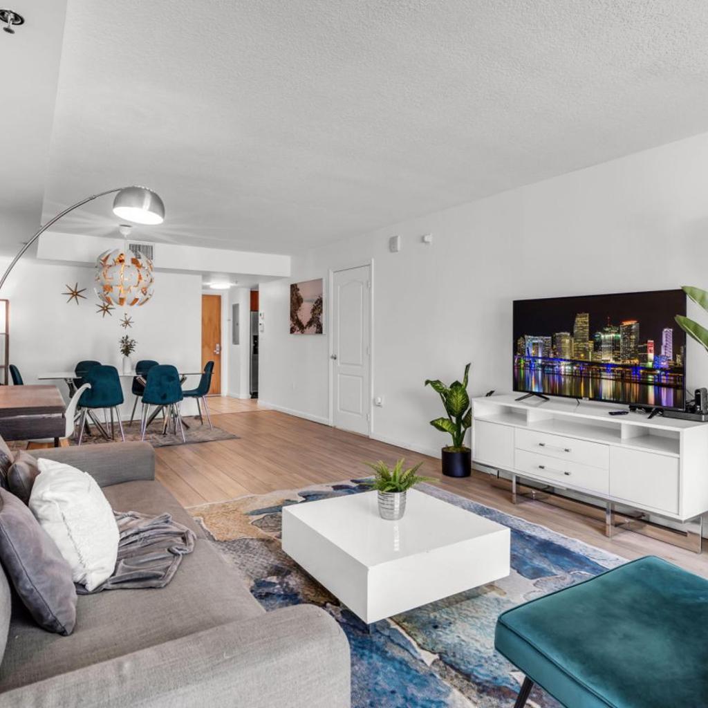 Photograph of Enjoy Brickell Living 2 BR Retreat With Free Parking