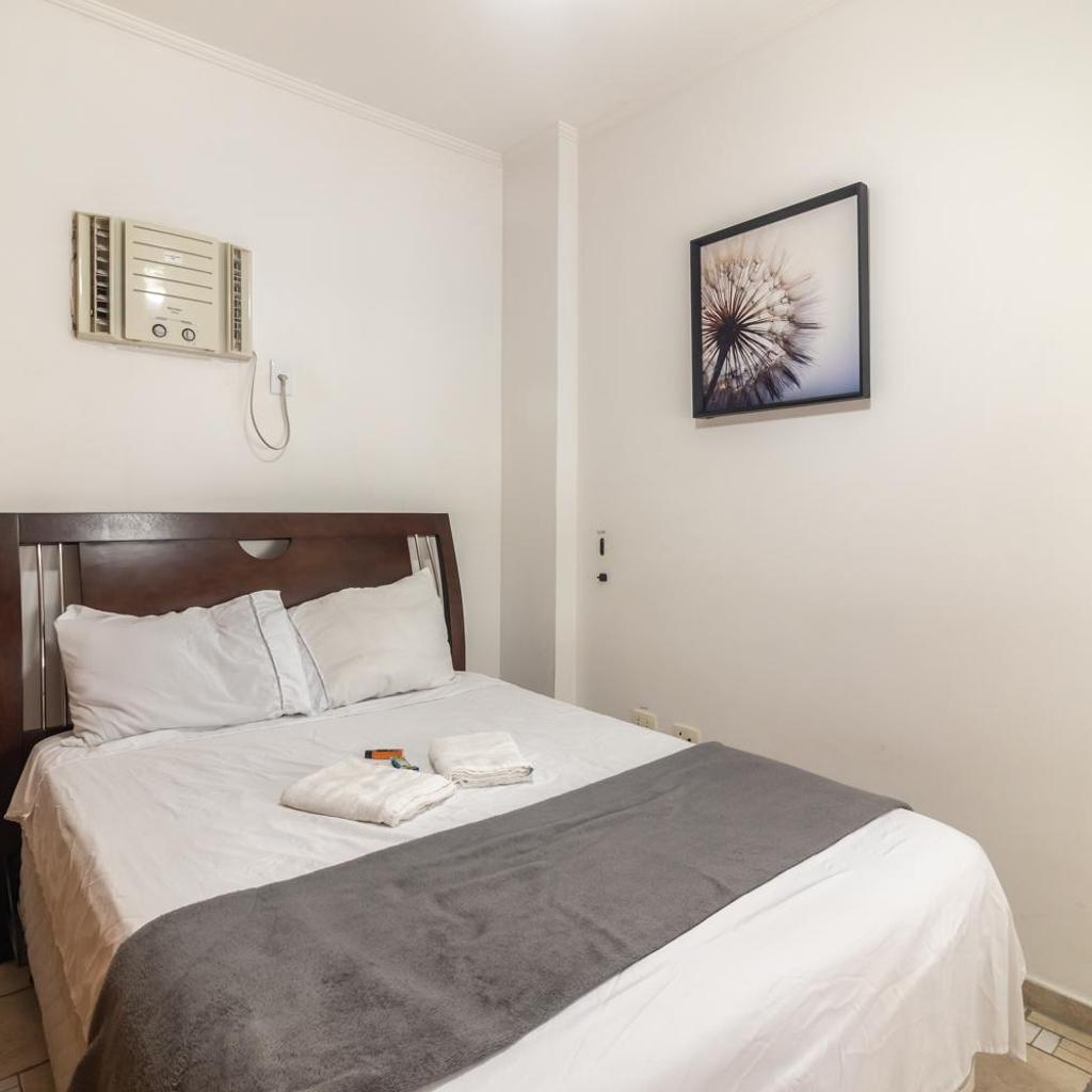 Comfortable Gonzaga Apartament - Em 1 minuto a pé tá na PRAIA Gonzaga em Santos e no Shopping Balneário, 2 ar-condicionados, portaria 24 horas, elevador, 1 vaga carro Gratís, wi-fi Grátis, enxoval Gratuito, PRAIA Santos Gonzaga, Bicicleta disponí — foto 6