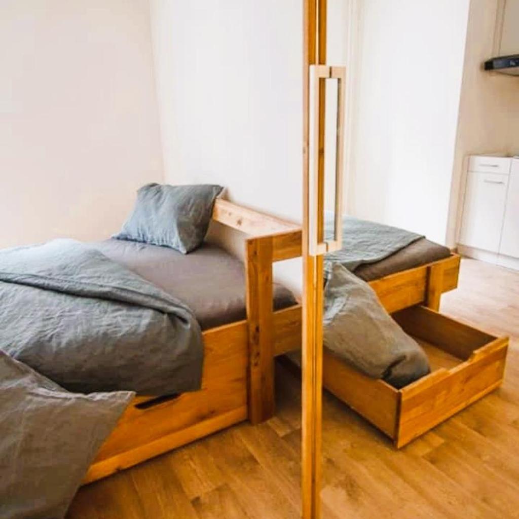 Photograph of Zurich City Center Apartments next to Zurich HB Main Train Station LA - Self Checkin
