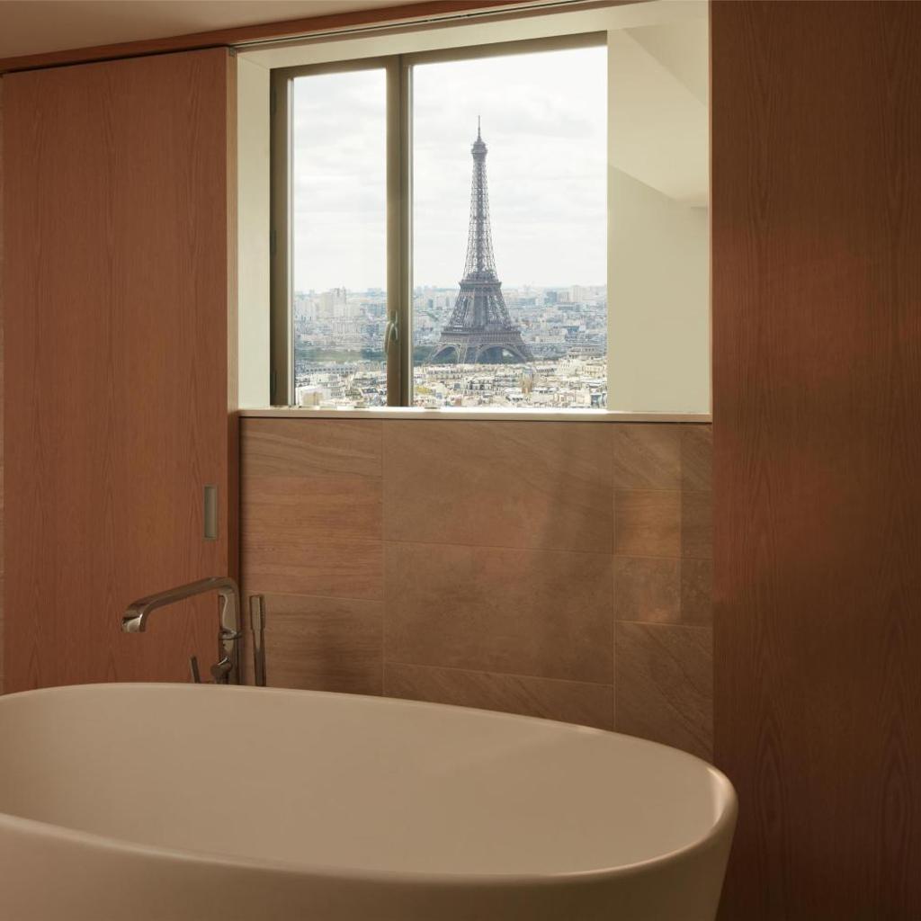 Photograph of Hyatt Regency Paris Etoile