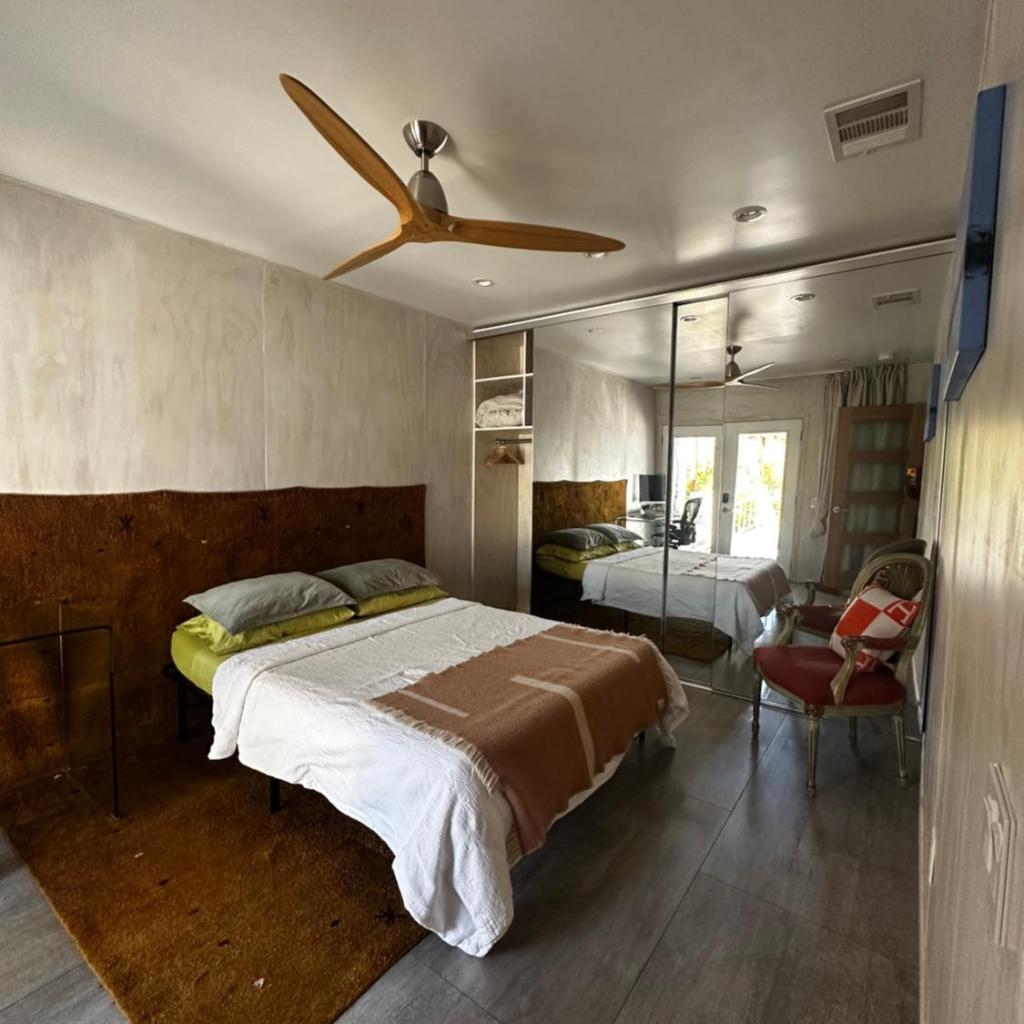 Photograph of Spacious Resort Getaway @ Echo Park Ranch - Luxury indoor/ outdoor home steps from Sunset Blvd, Echo Park Lake, Dodgers Stadium