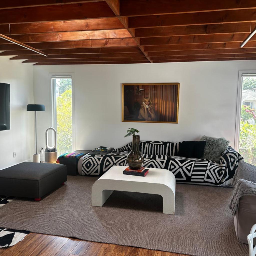 Photograph of Spacious Resort Getaway @ Echo Park Ranch - Luxury indoor/ outdoor home steps from Sunset Blvd, Echo Park Lake, Dodgers Stadium