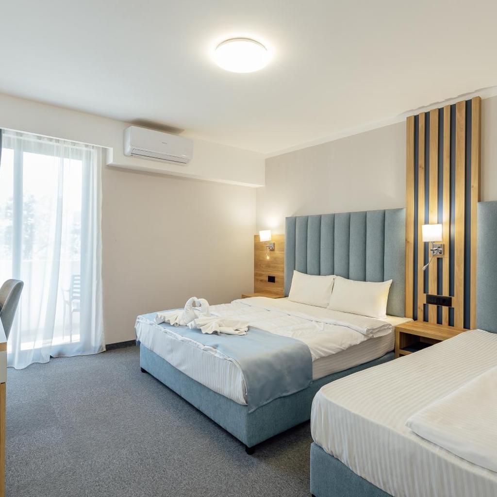HOTEL TALIA — 