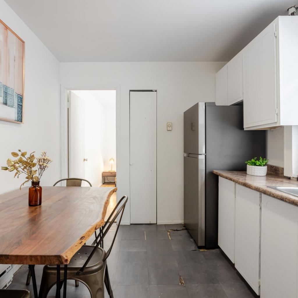 Photograph of Stunning 2B in Plateau Mont-Royal