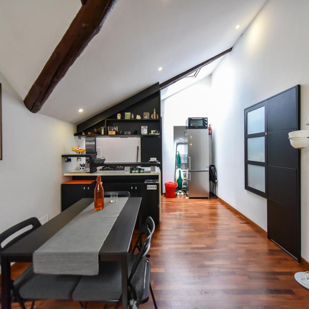 Photograph of Modern Apartment Piazza Statuto Porta Susa FS