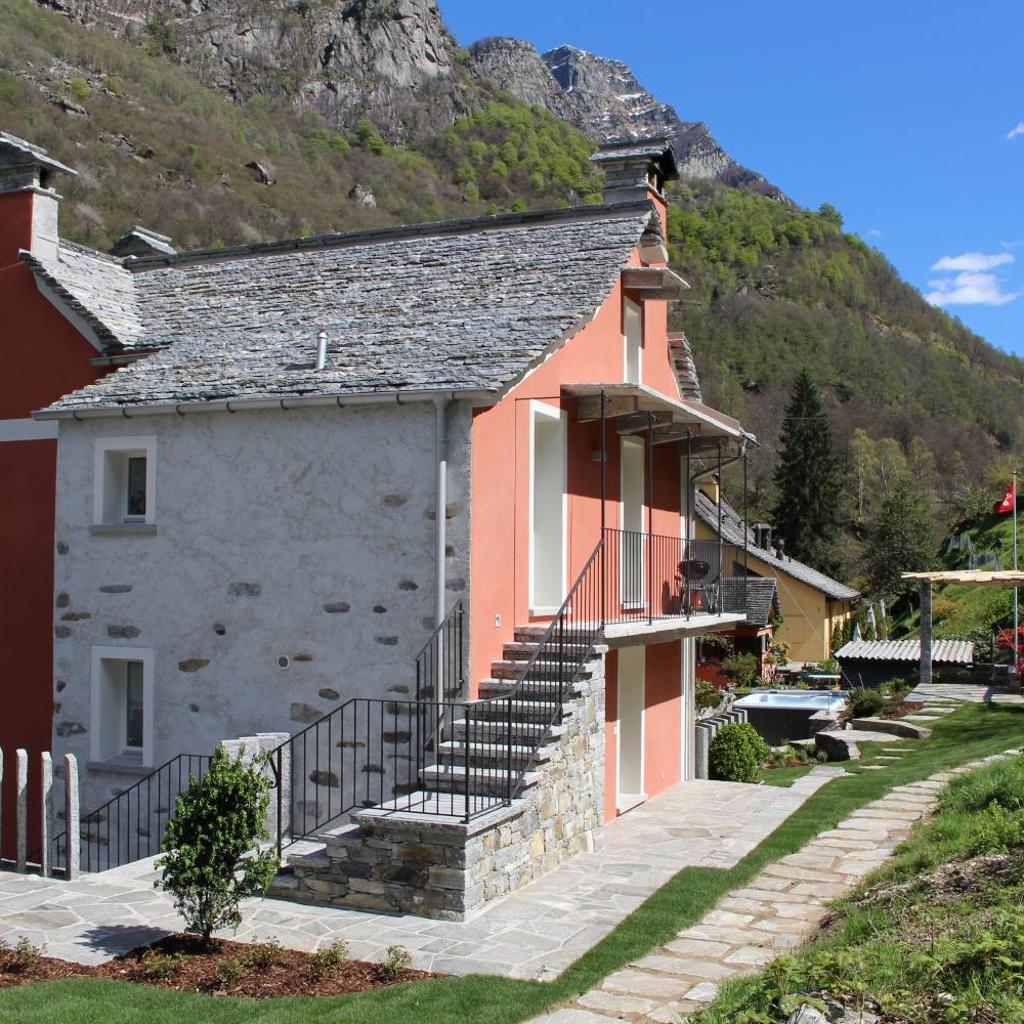 Image 71 - MyVerzasca Resort Casa Rossa