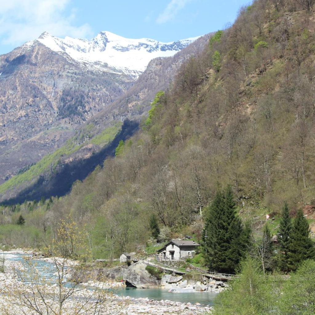 Image 83 - MyVerzasca Resort Casa Rossa