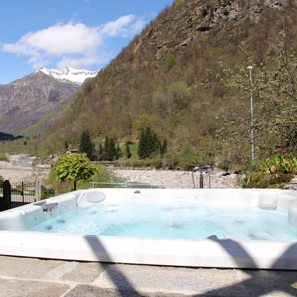 Image 87 - MyVerzasca Resort Casa Rossa