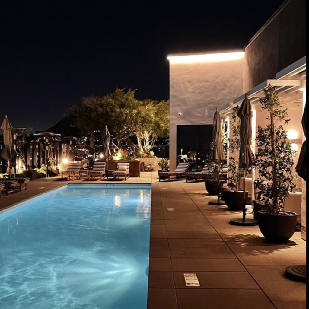 Photograph of Rooftop Pool Modern 2BR, 2BA - Panoramic Hollywood views