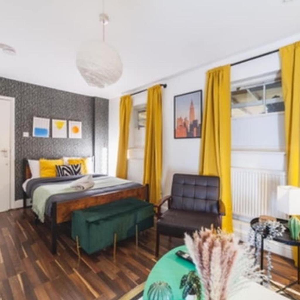 Photograph of 2BED Brick Lane residence Urban Escape