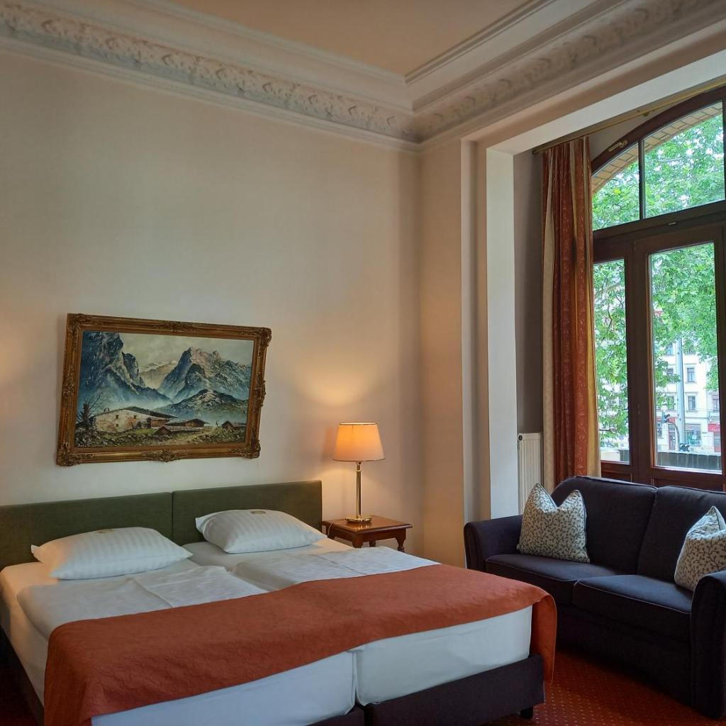 Photograph of Hotel Artushof