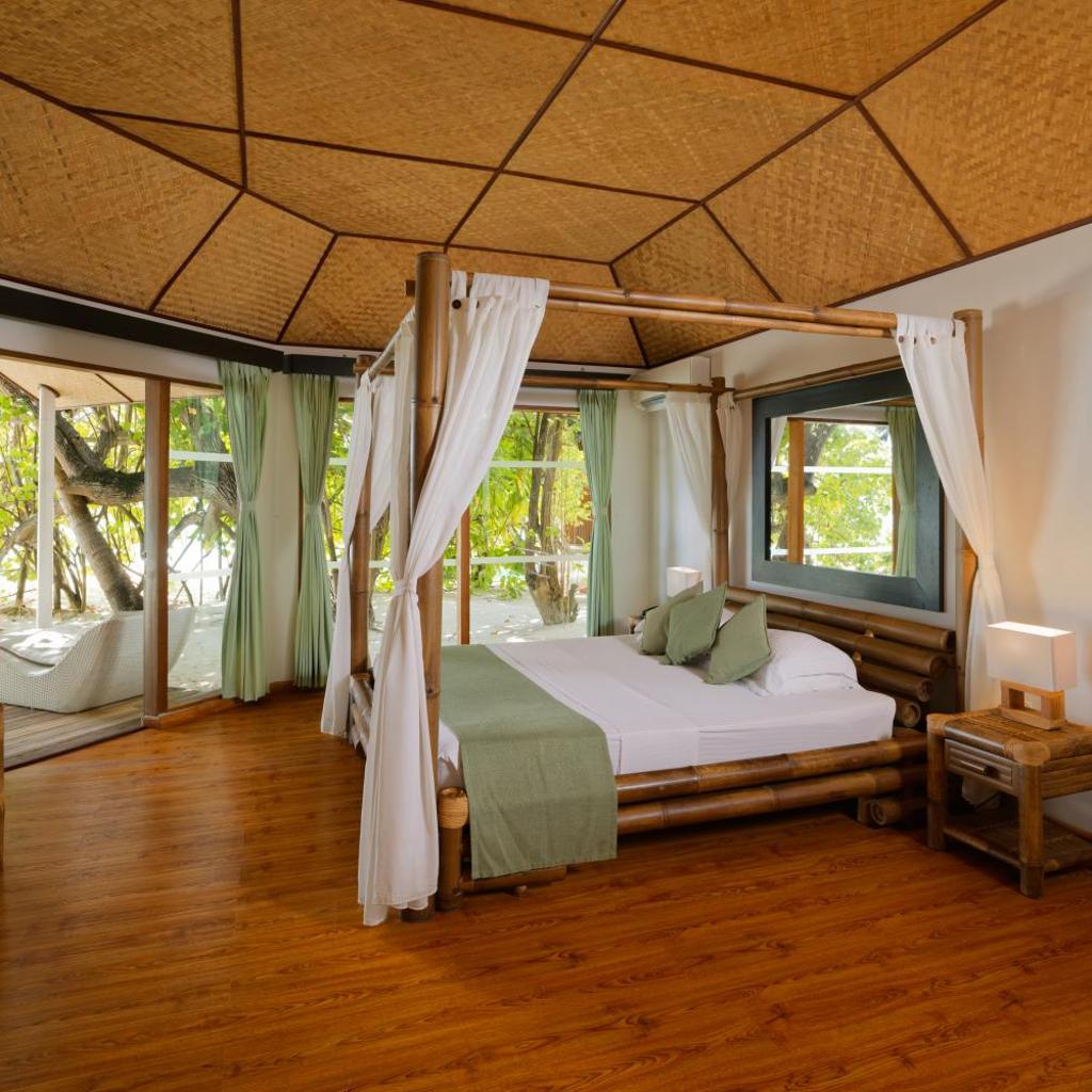 Safari Island Resort & Spa Maldives, photo 3
