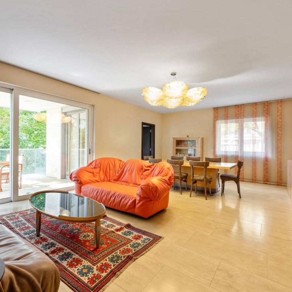 Luxurious Lugano Apartment with City Views – Bild