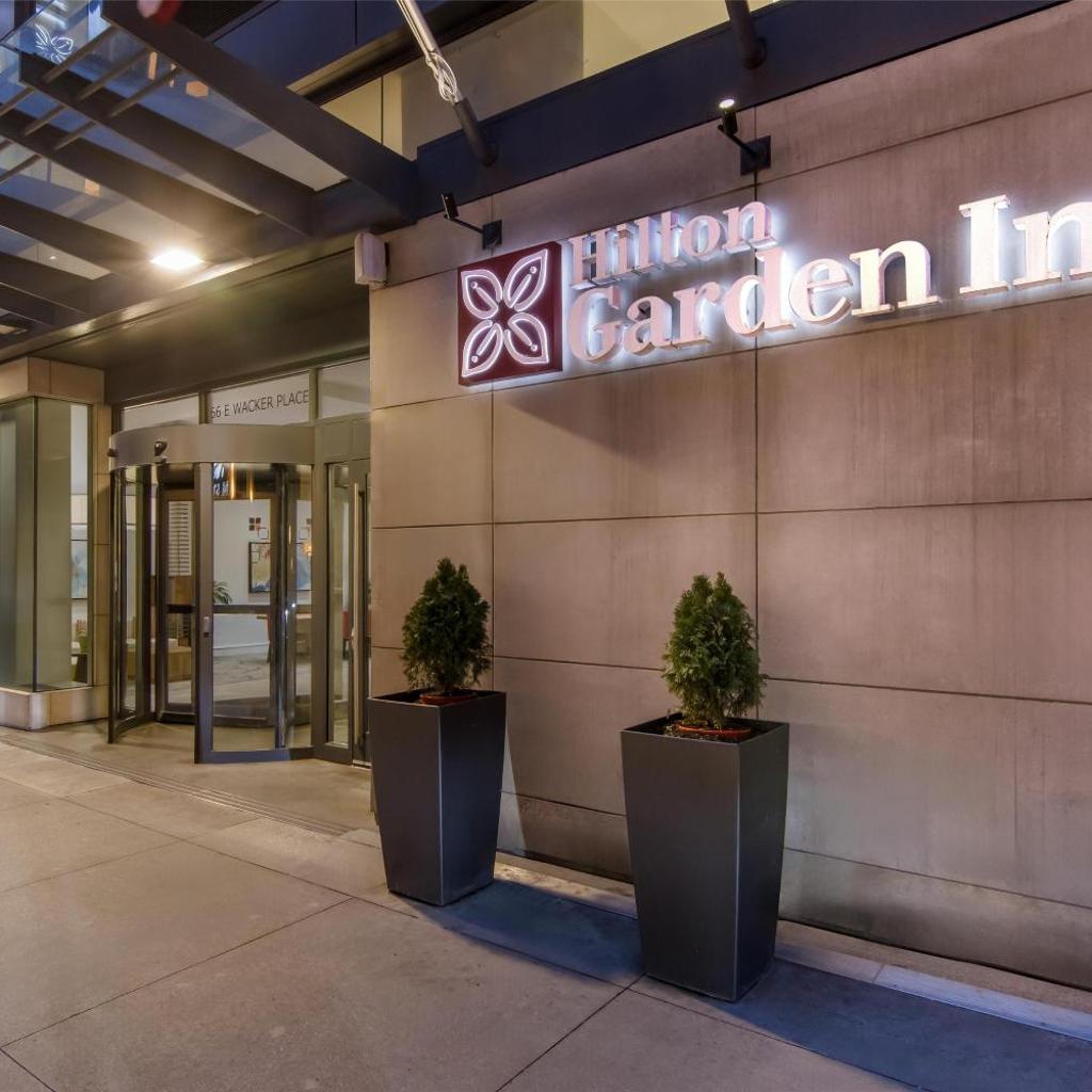 Photograph of Hilton Garden Inn Chicago Downtown Riverwalk