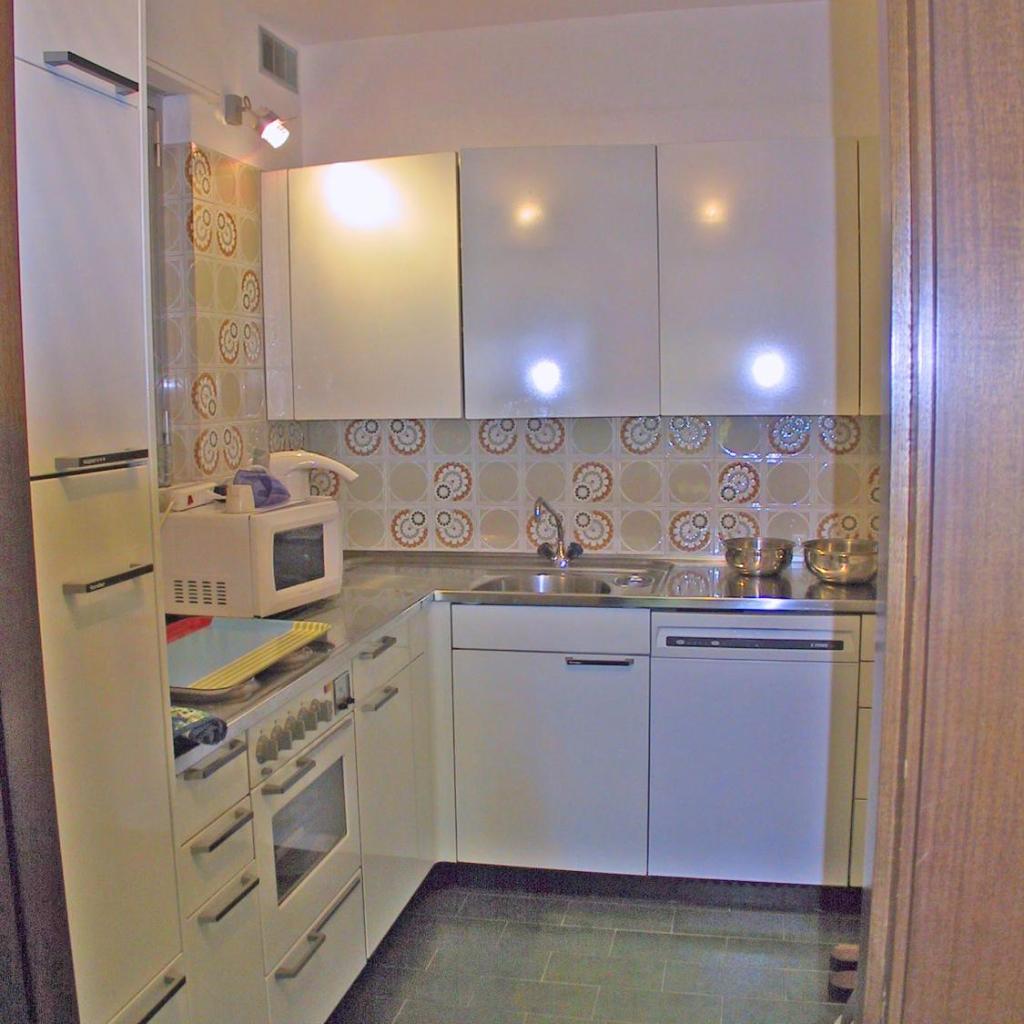 Image 5 - Condominio Tazzino by HolAp SA
