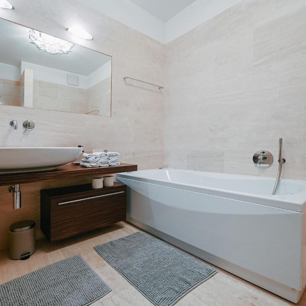 Luxurious Lugano Apartment with City Views – Bild