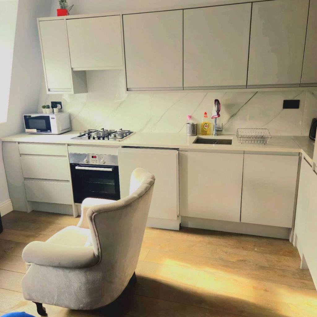 Photograph of Superb luxury 2 beds in Victoria Pimlico Westminster