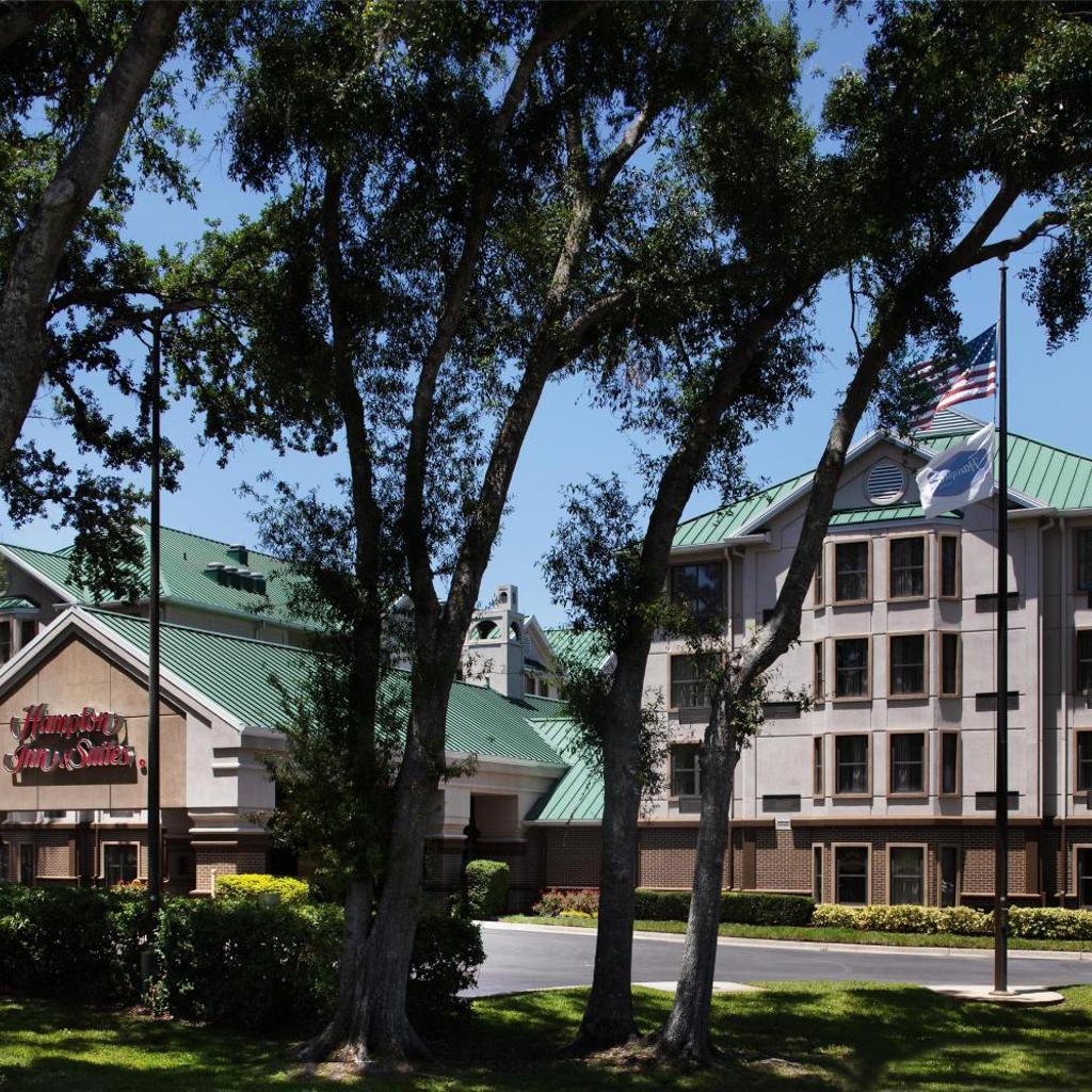 Photograph of Hampton Inn & Suites Tampa-North