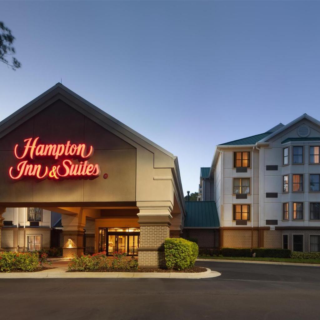 Photograph of Hampton Inn & Suites Tampa-North