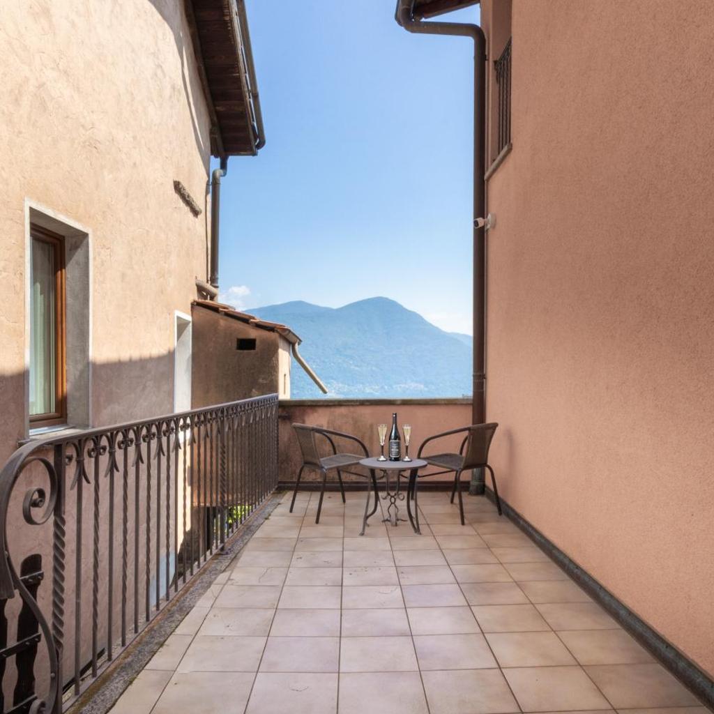 Image 42 - Panoramic House on Lake Maggiore