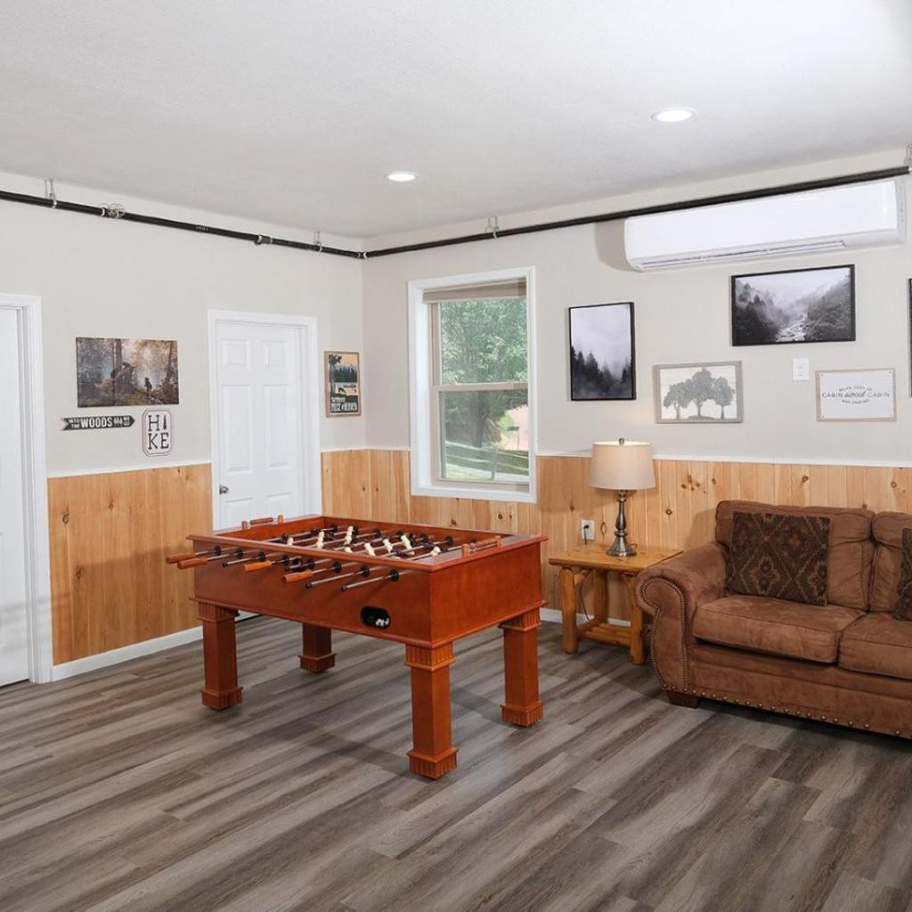 Photograph of Mountain Views, Theater Room, Game Nights - 4 Cubs Cove