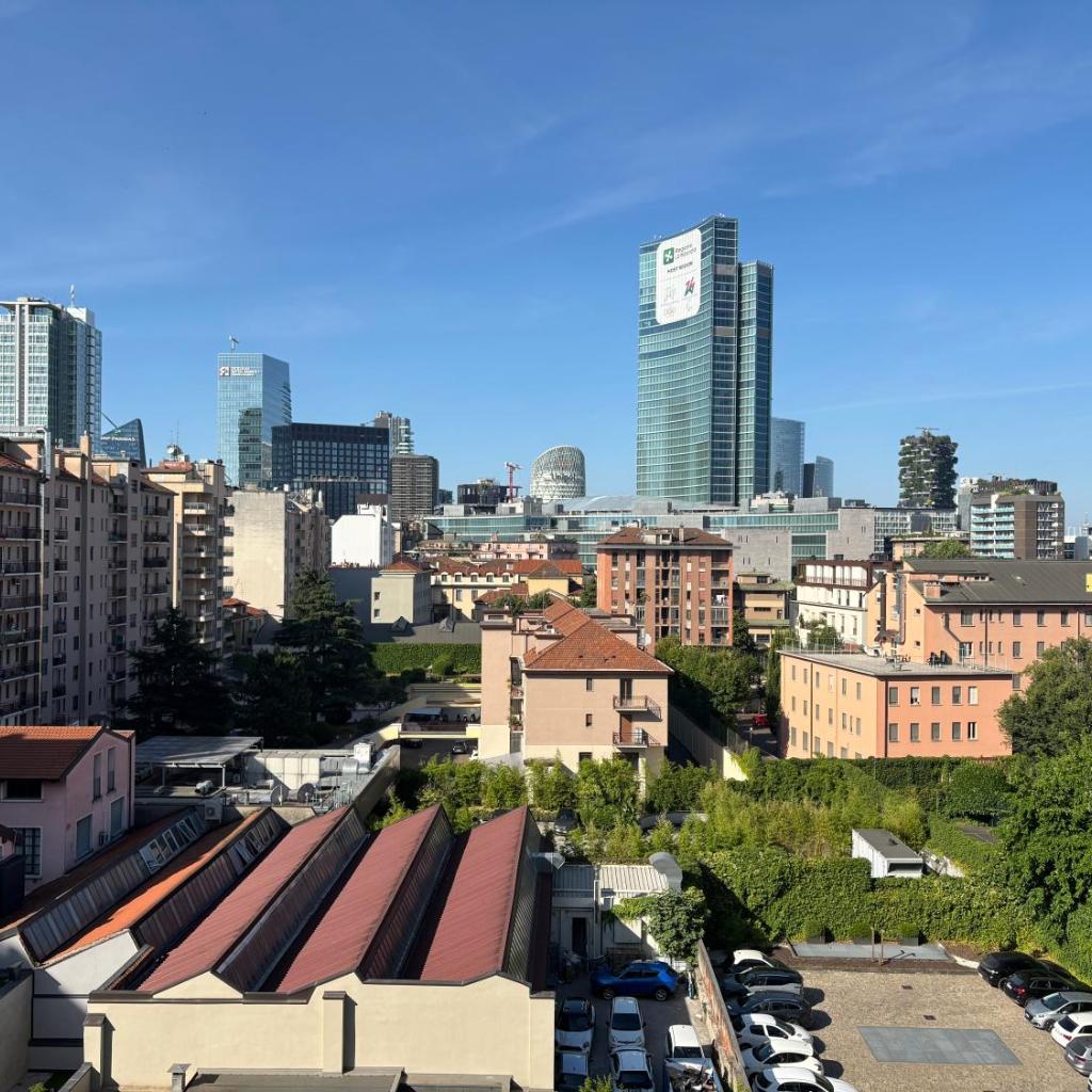 Photograph of Enjoy Milano Skyline
