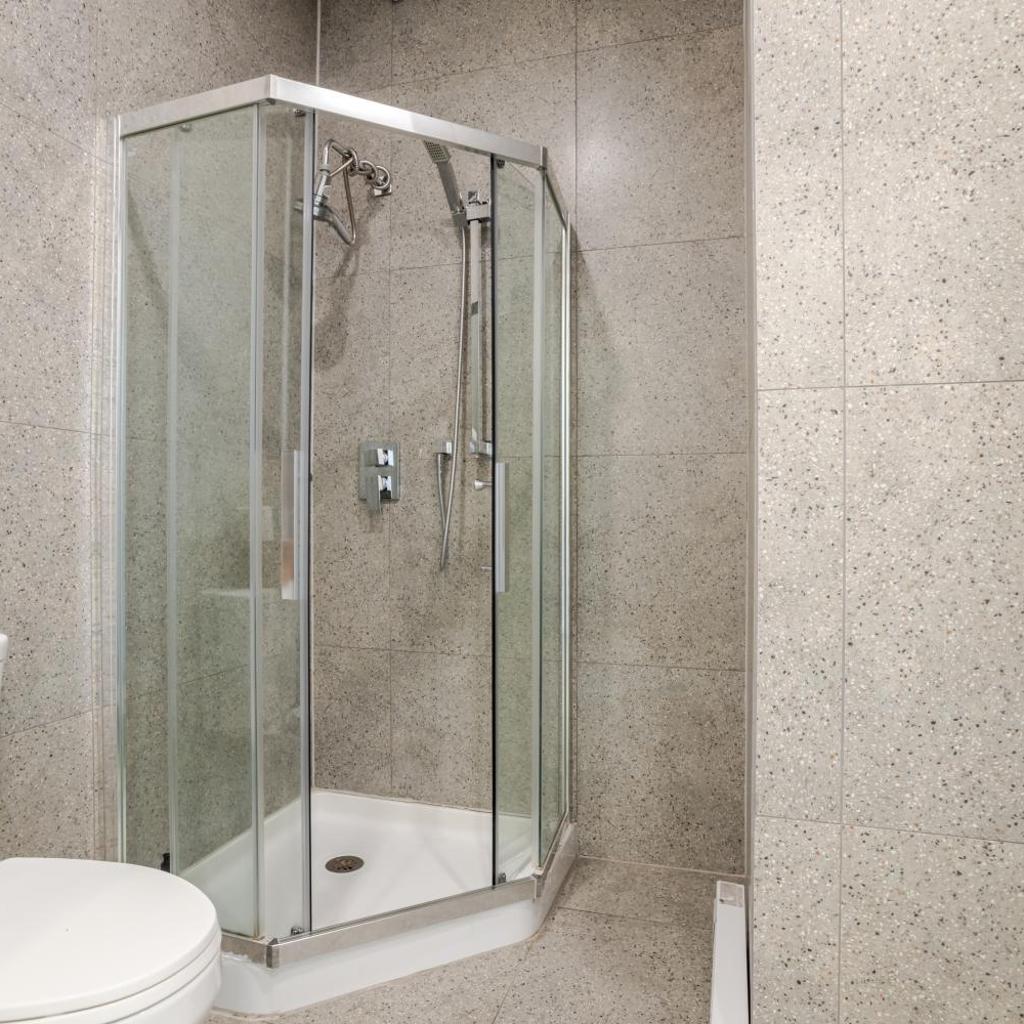 Photograph of Luxury Bishop Apartment - Prime Downtown Spot
