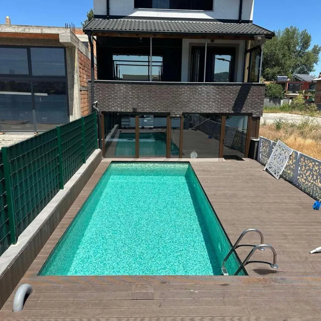 Belgrade River House