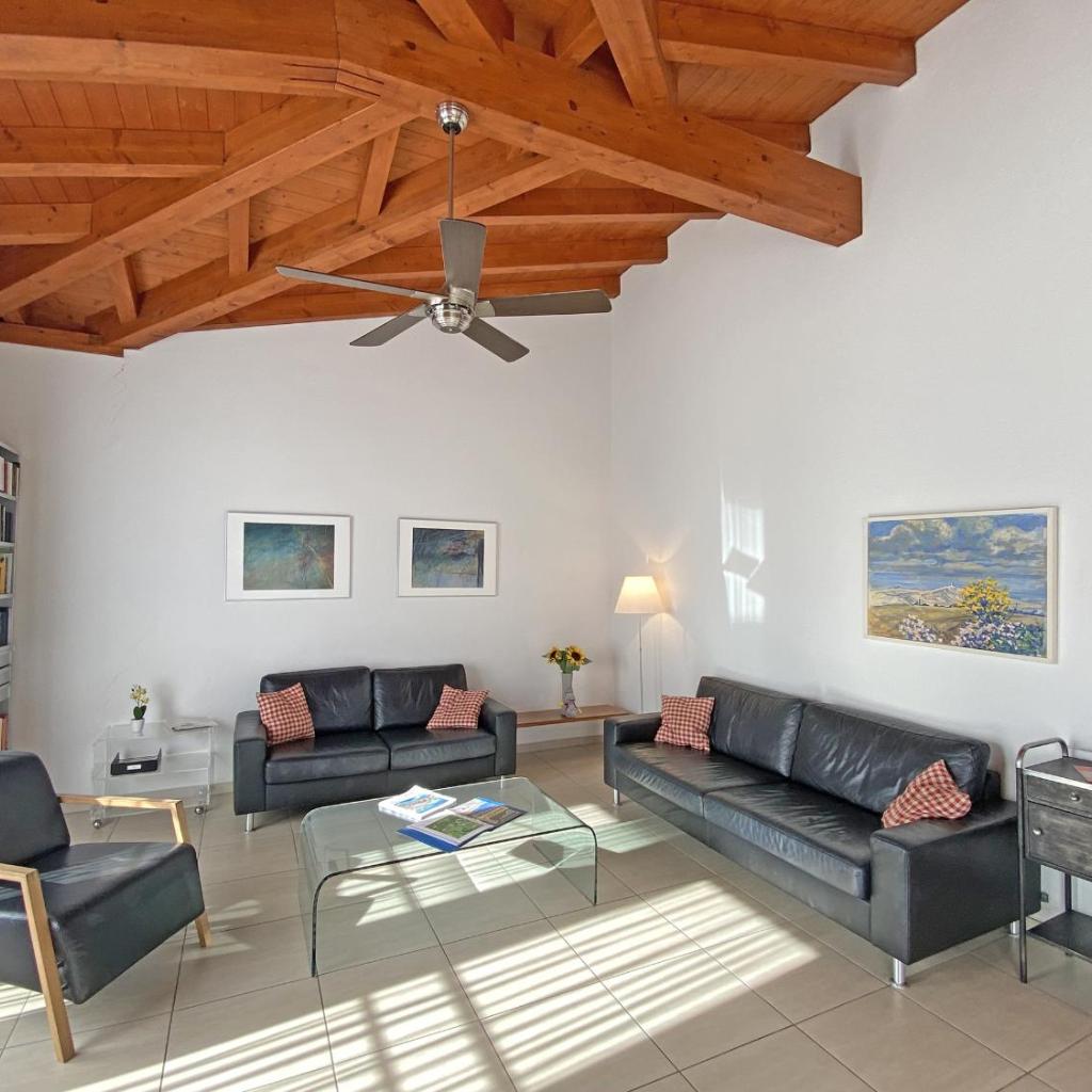 Image 3 - Casa La Brima by HolAp SA