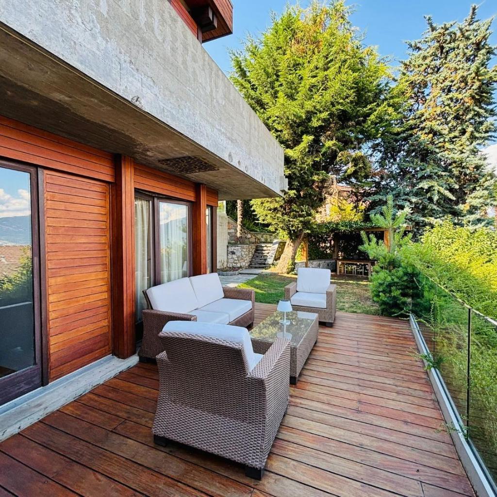 Family suite with garden and amaizing view to Lugano – Bild