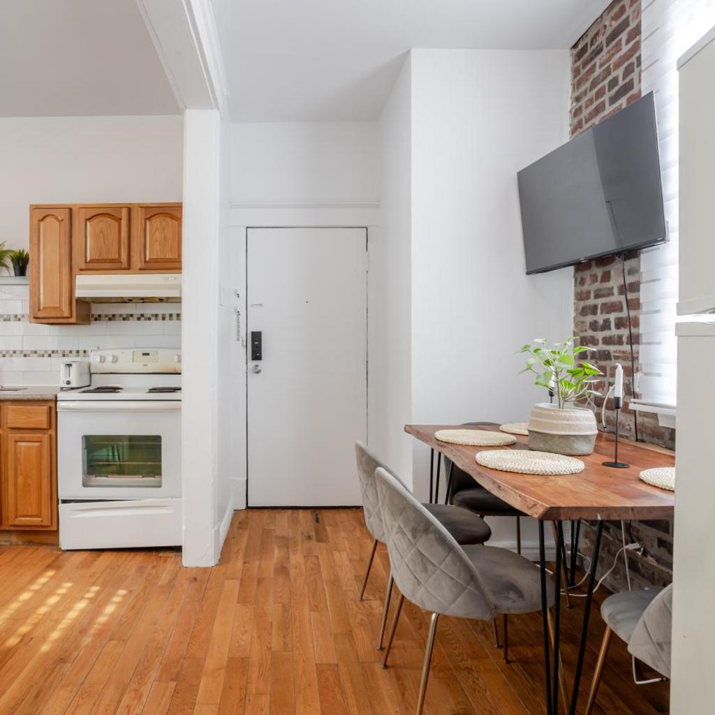Photograph of Stylish 3BR downtown Montreal