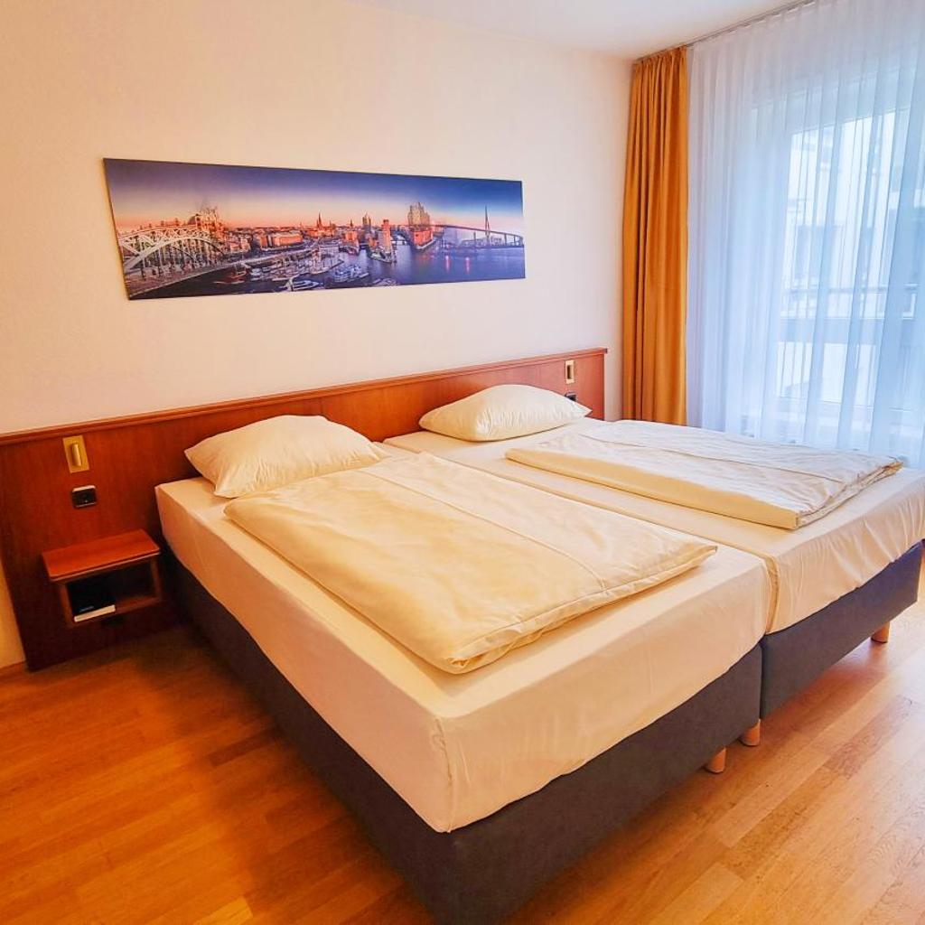 Photograph of New Living Home Residenzhotel Hamburg