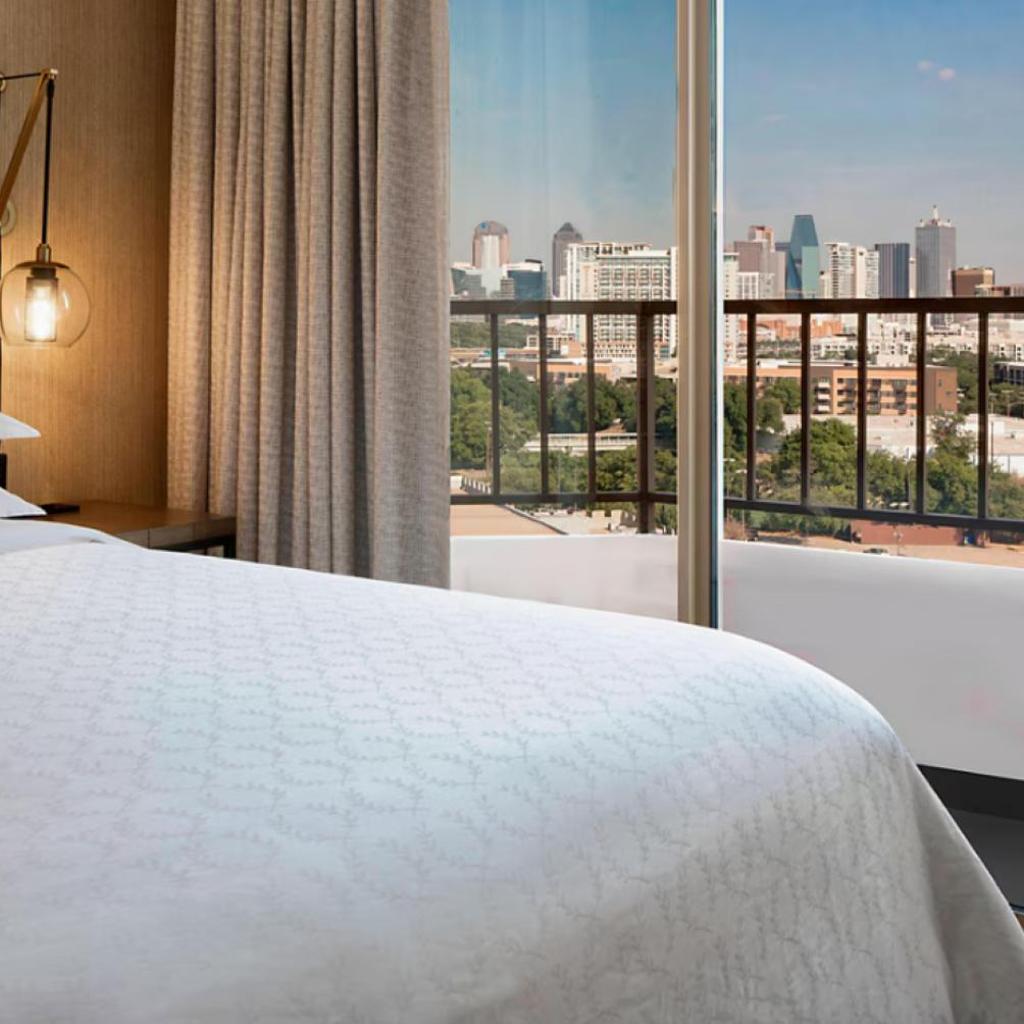 Photograph of Sheraton Suites Market Center Dallas