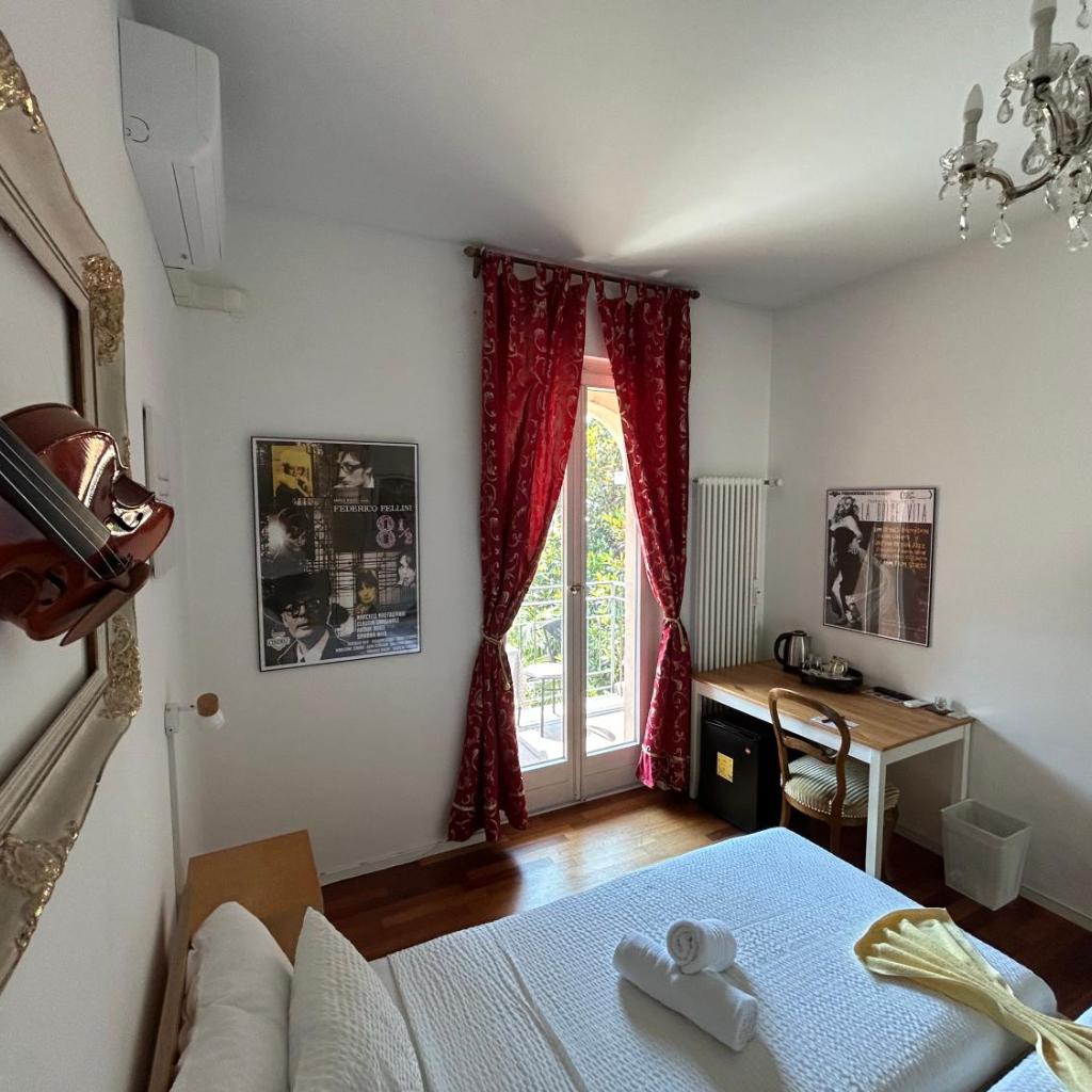 Image 17 - Rooms Al Festival