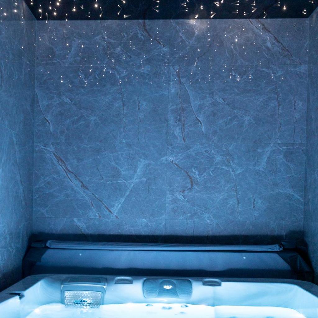 Photograph of L'étoilé Strasbourg Jacuzzi Détente & Confort