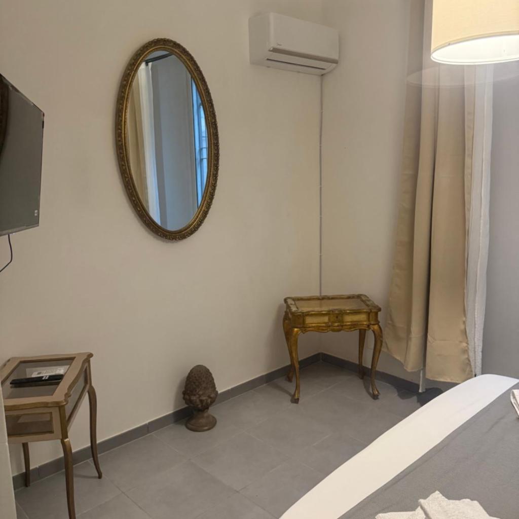 Photograph of HV Suites DECUMANUS