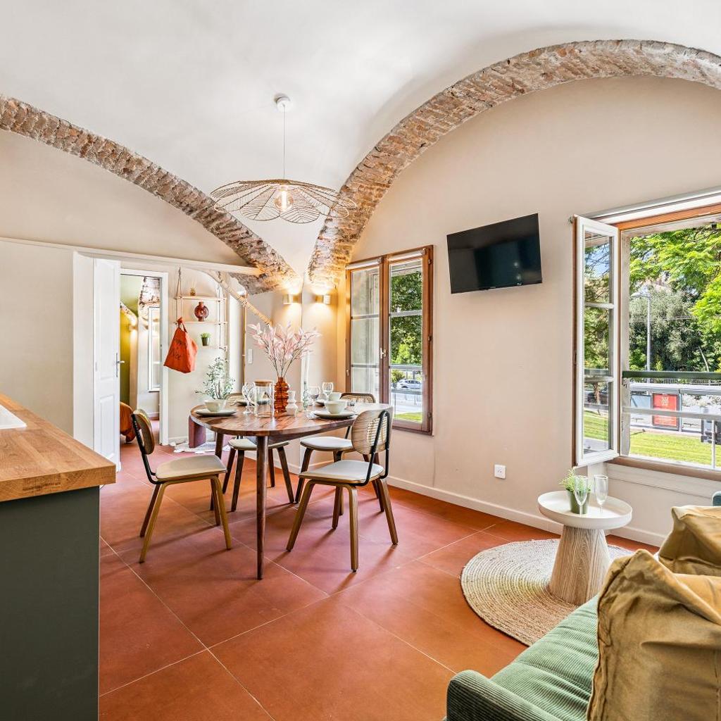 Photograph of Nice Renting - CROTTI - Authentic Immersion Sea & Beach Massena