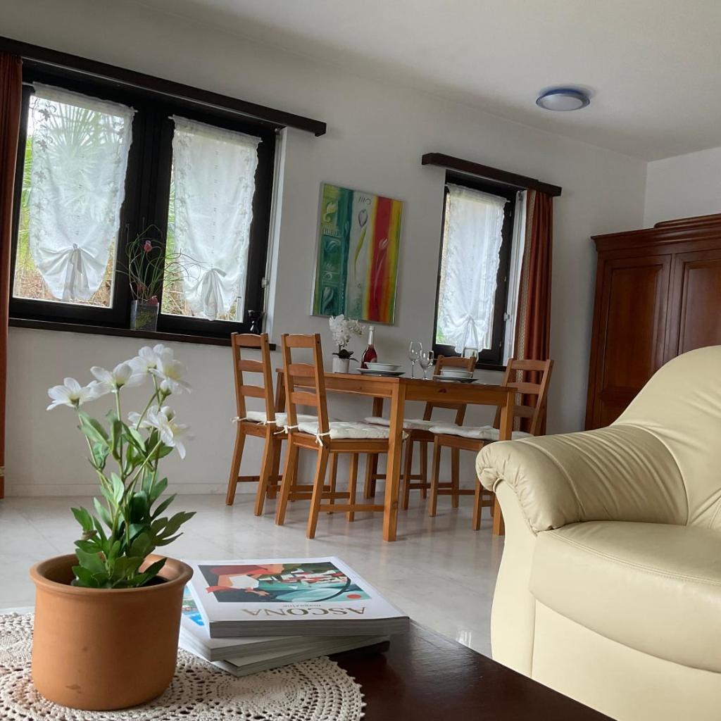 Image 11 - Studio Viramonte - charmantes Apartment mit Pool & Seeblick
