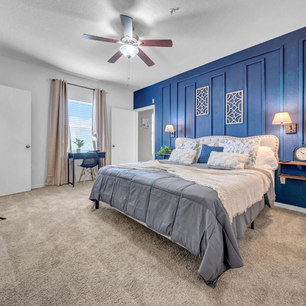 Photograph of Vibrant 2BR2BA w King Bed Pool, Gym #11
