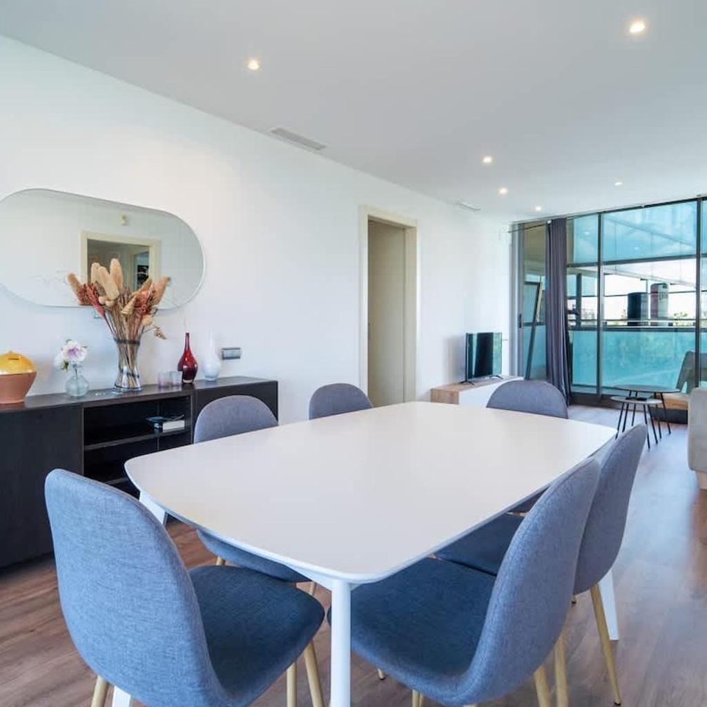 Photograph of Unique Rentals-Seafront Luxe Suites