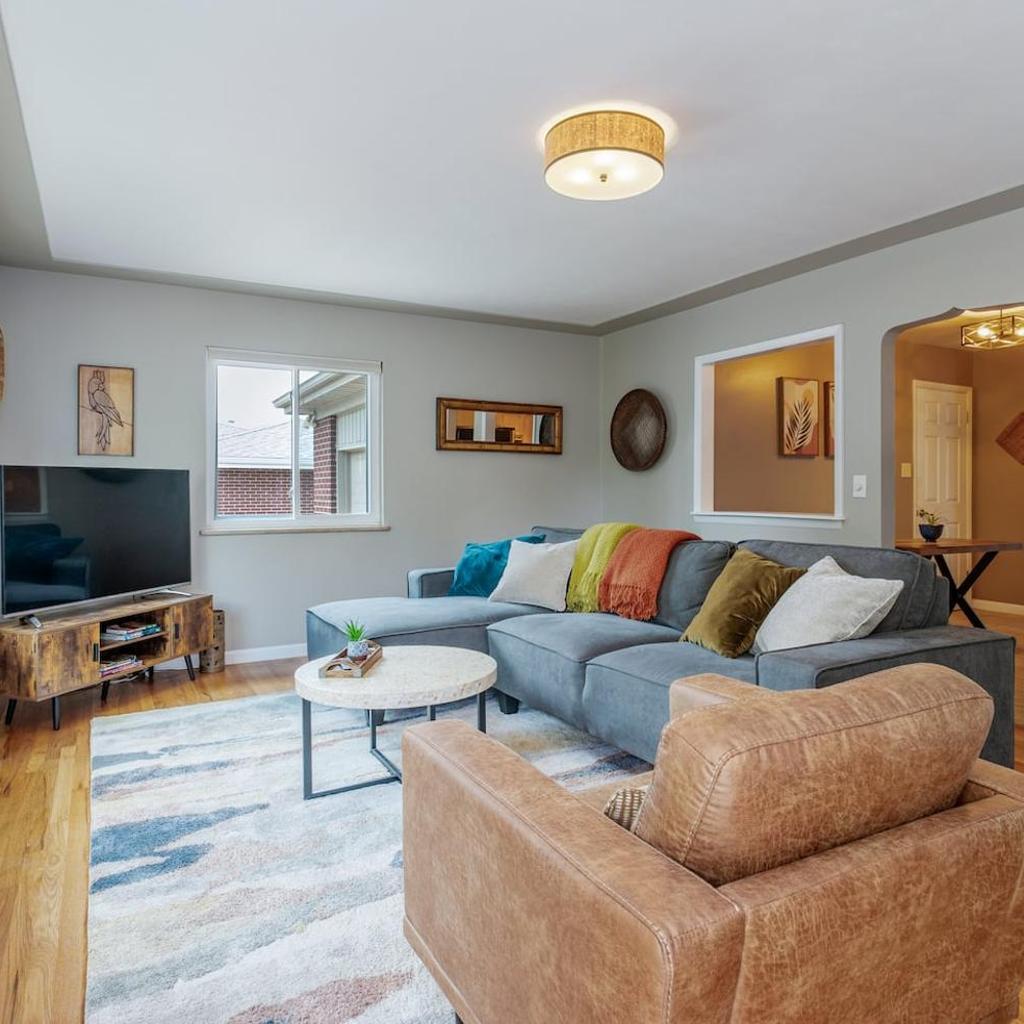 Photograph of Spacious home w hot tub & fire pit