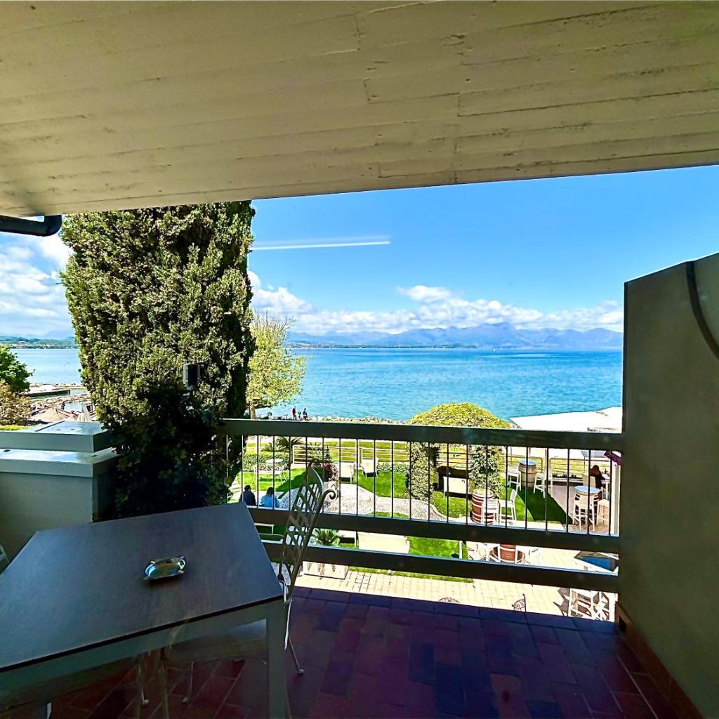 Hotel Aquila D'Oro Desenzano — 