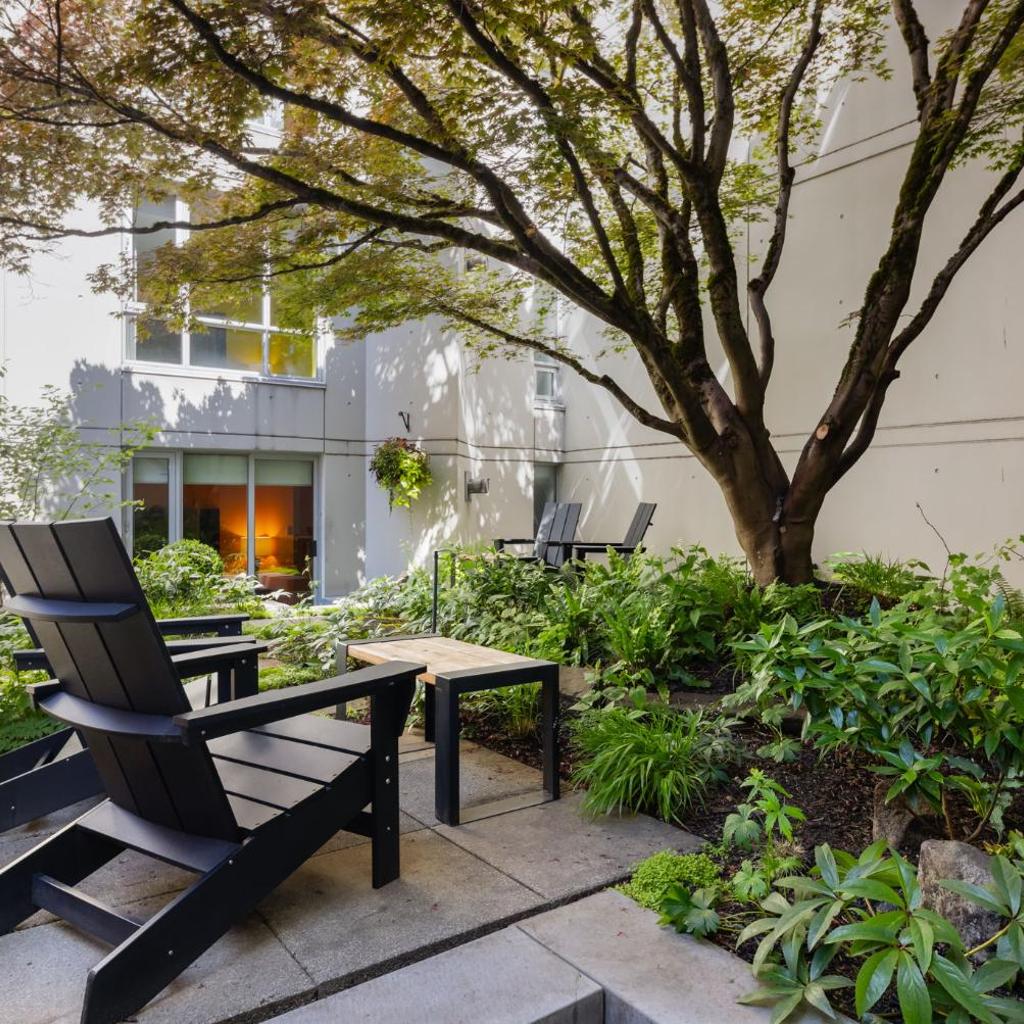 OPUS Vancouver — 