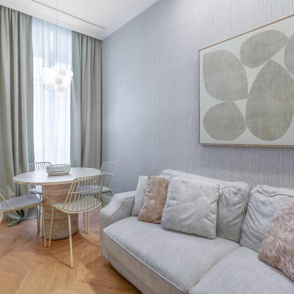 Photograph of Elegant Apartments Near The Duomo
