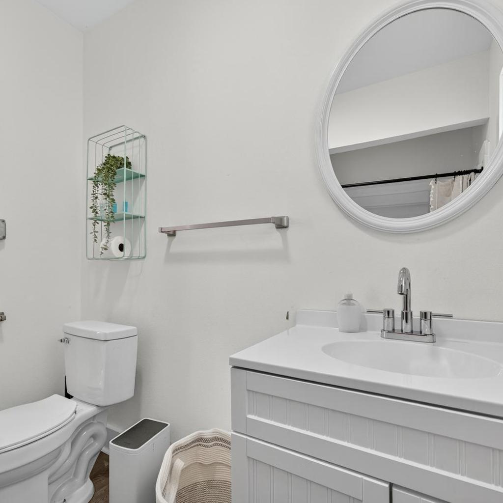 Photograph of Unit 1 Pensacola Cozy Studio
