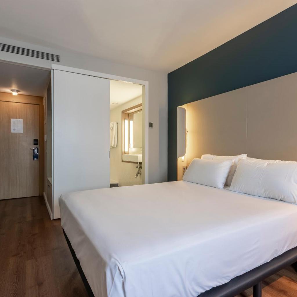 Photograph of Travelodge Málaga Airport
